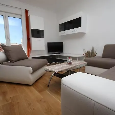 Apartment With Parking Space - 24071